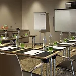Отель Lindner Bratislava, Part Of Jdv By Hyatt 4*