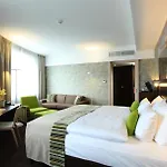 Отель Lindner Bratislava, Part Of Jdv By Hyatt 4*